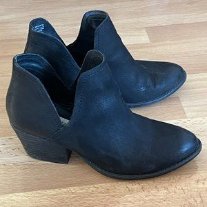 Steve Madden Womens Size 7 M Black Leather Ankle Fashion Boots Bootie